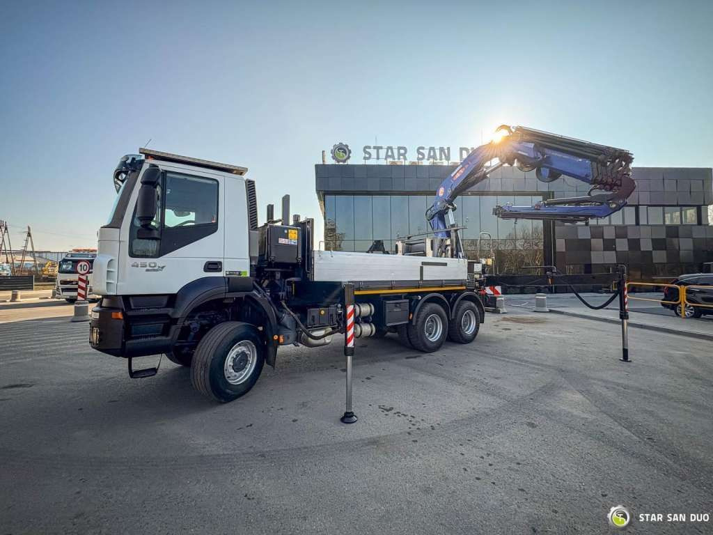 Iveco  TRAKKER 450  6x6 PM41S FLY JIB Crane Kipper - Crane truck: picture 2 Iveco  TRAKKER 450  6x6 PM41S FLY JIB Crane Kipper - Crane truck: picture 2