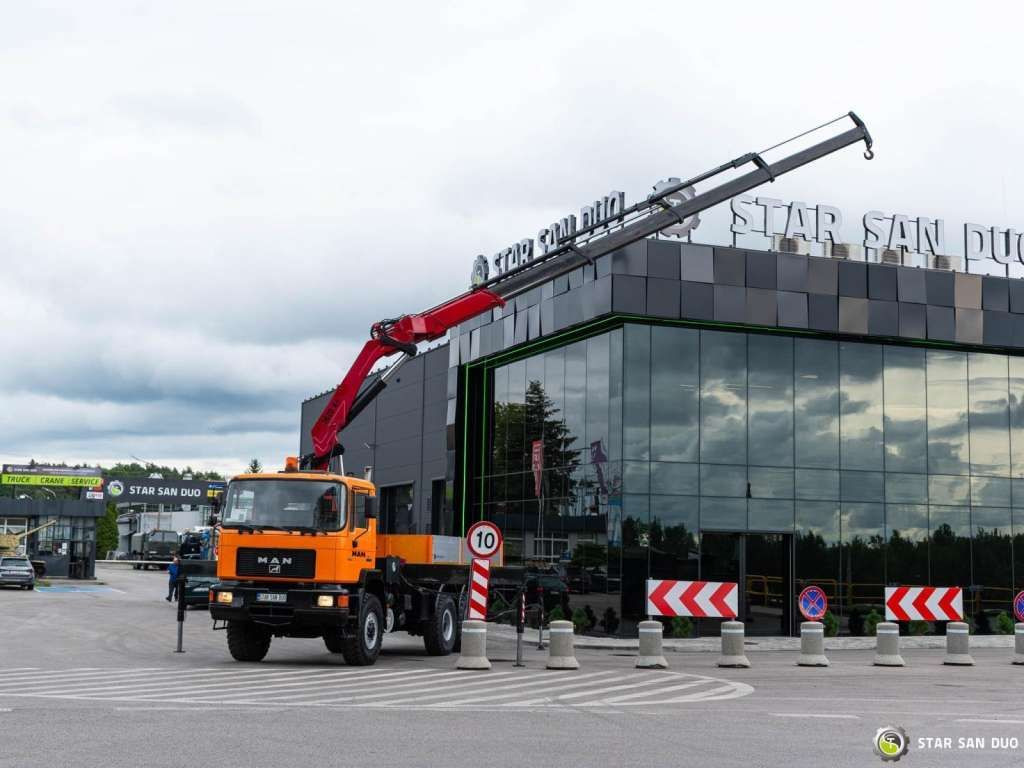 MAN 27.402 F10 6x6 HMF 3620 K4 Hds Crane - Crane truck: picture 2 MAN 27.402 F10 6x6 HMF 3620 K4 Hds Crane - Crane truck: picture 2