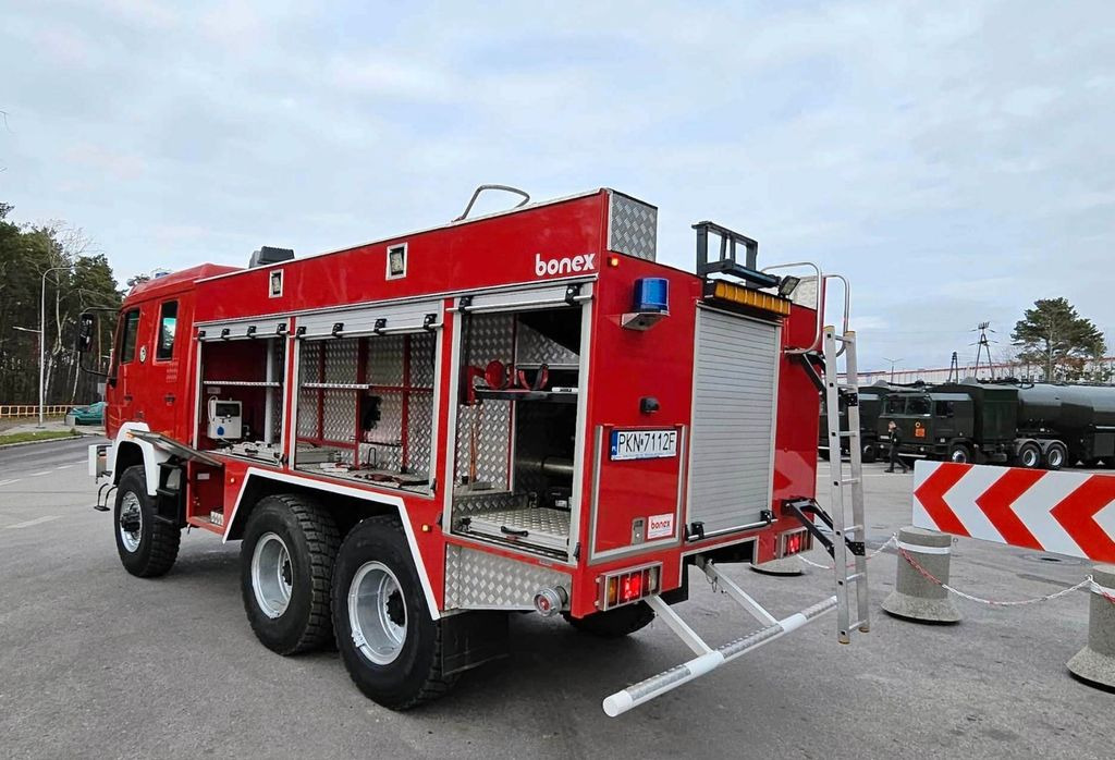 MAN 6x6 STAR Firetruck Feuerwehr - Fire engine: picture 5 MAN 6x6 STAR Firetruck Feuerwehr - Fire engine: picture 5