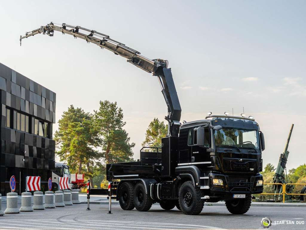 MAN TGS 26.420 6x6 HMF 3000 K6 Fly Jib Crane Basket - Crane truck: picture 2 MAN TGS 26.420 6x6 HMF 3000 K6 Fly Jib Crane Basket - Crane truck: picture 2