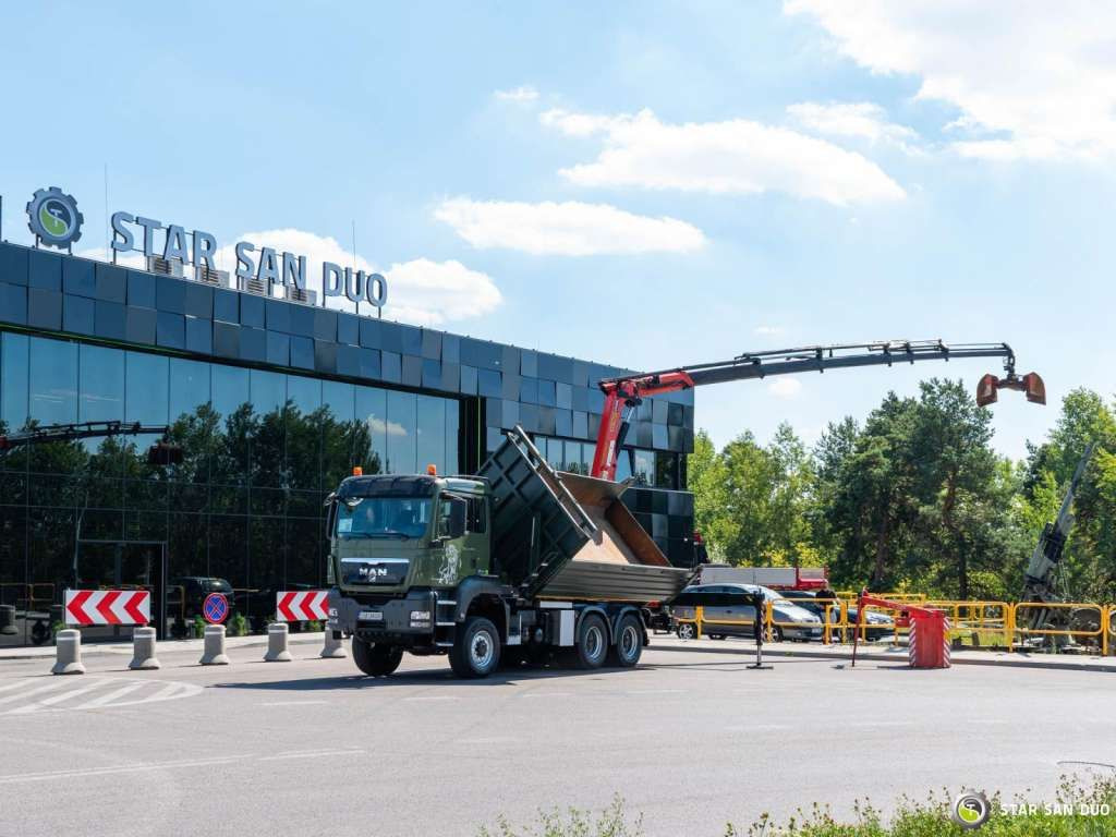 Crane truck MAN  TGS 35.480 PALFINGER PK 20002 HDS Grapple Tippe: picture 8