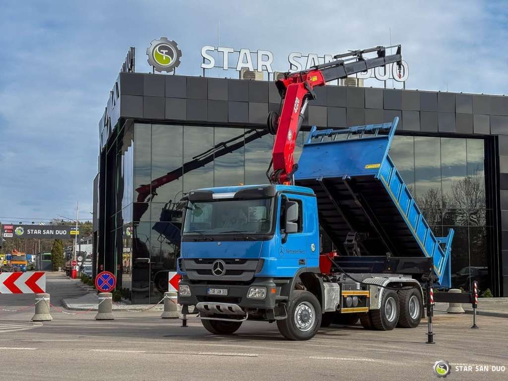 Mercedes-Benz ACTROS 3341 6x6 HMF 4220 K4 CRANE KIPPER - Tipper: picture 1 Mercedes-Benz ACTROS 3341 6x6 HMF 4220 K4 CRANE KIPPER - Tipper: picture 1