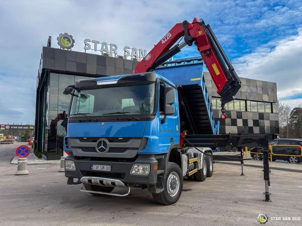 Mercedes-Benz ACTROS 3341 6x6 HMF 4220 K4 CRANE KIPPER - Tipper: picture 2 Mercedes-Benz ACTROS 3341 6x6 HMF 4220 K4 CRANE KIPPER - Tipper: picture 2