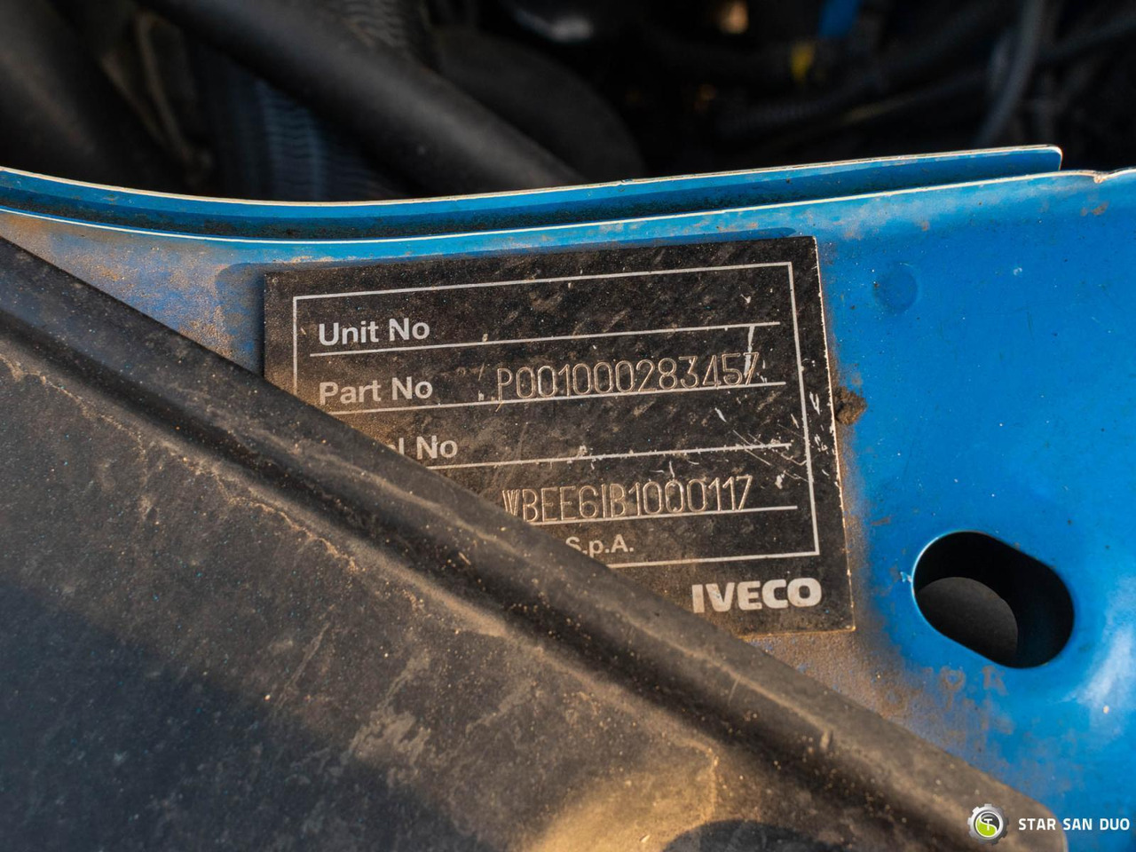 - Closed box van: picture 4 - Closed box van: picture 4