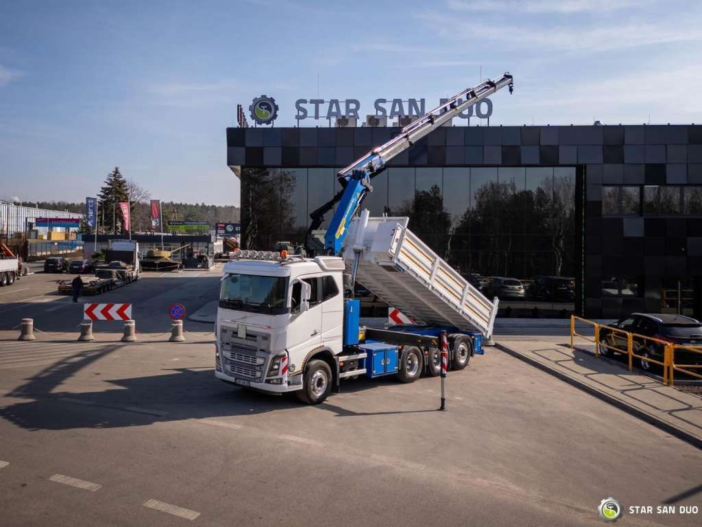 Volvo  FH 16.550 8x4 Palfinger PK 34002-SH Crane Kippe - Crane truck: picture 3 Volvo  FH 16.550 8x4 Palfinger PK 34002-SH Crane Kippe - Crane truck: picture 3