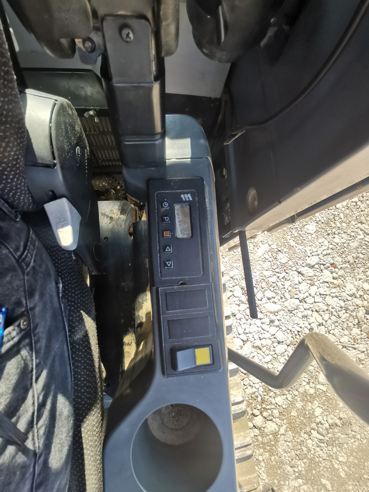 Crawler excavator Komatsu PC 350: picture 17