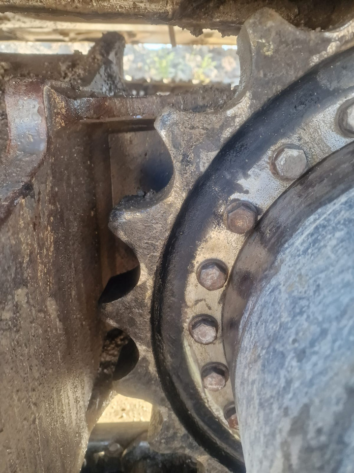 VOLVO EC220 E - Excavator: picture 4 VOLVO EC220 E - Excavator: picture 4