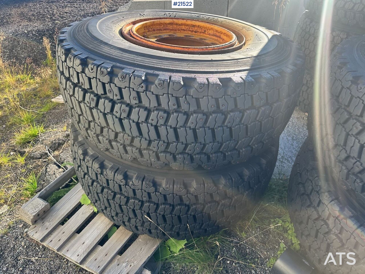 Bridgestone hjullaster dekk til Volvo L110 - Tire for Construction machinery: picture 1 Bridgestone hjullaster dekk til Volvo L110 - Tire for Construction machinery: picture 1