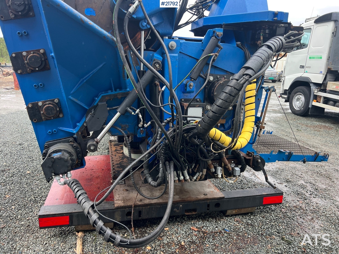 Wood chipper Bruks 806st Bio tre kverner m/ Epsilon palfinger m120l97 tømmerkrane: picture 19 Wood chipper Bruks 806st Bio tre kverner m/ Epsilon palfinger m120l97 tømmerkrane: picture 19