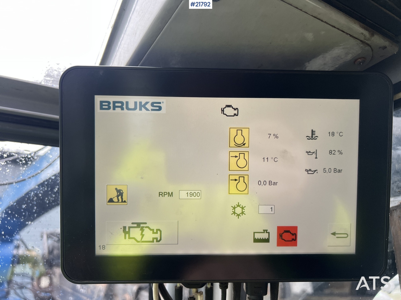 Wood chipper Bruks 806st Bio tre kverner m/ Epsilon palfinger m120l97 tømmerkrane: picture 37 Wood chipper Bruks 806st Bio tre kverner m/ Epsilon palfinger m120l97 tømmerkrane: picture 37