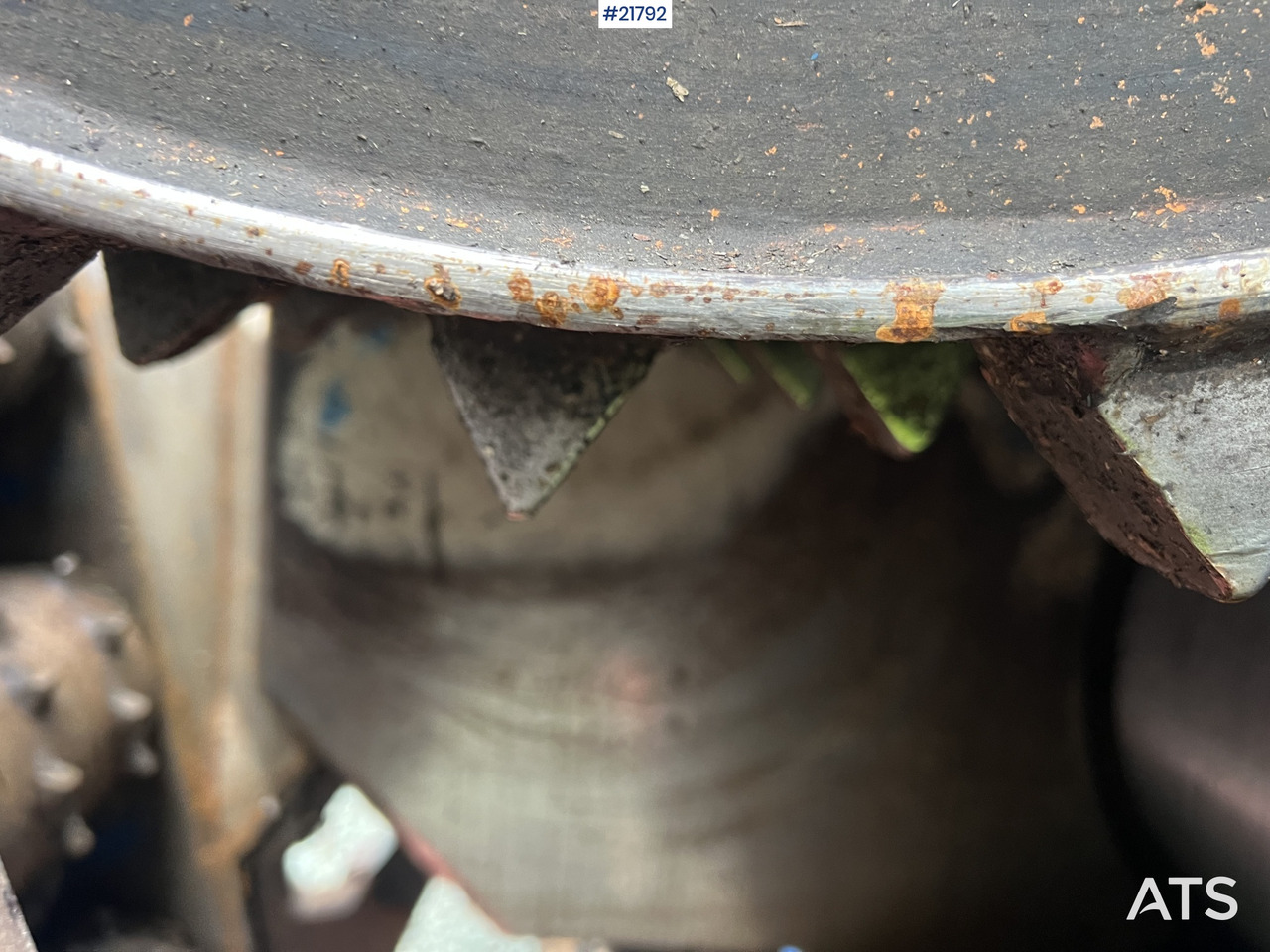 Wood chipper Bruks 806st Bio tre kverner m/ Epsilon palfinger m120l97 tømmerkrane: picture 23 Wood chipper Bruks 806st Bio tre kverner m/ Epsilon palfinger m120l97 tømmerkrane: picture 23