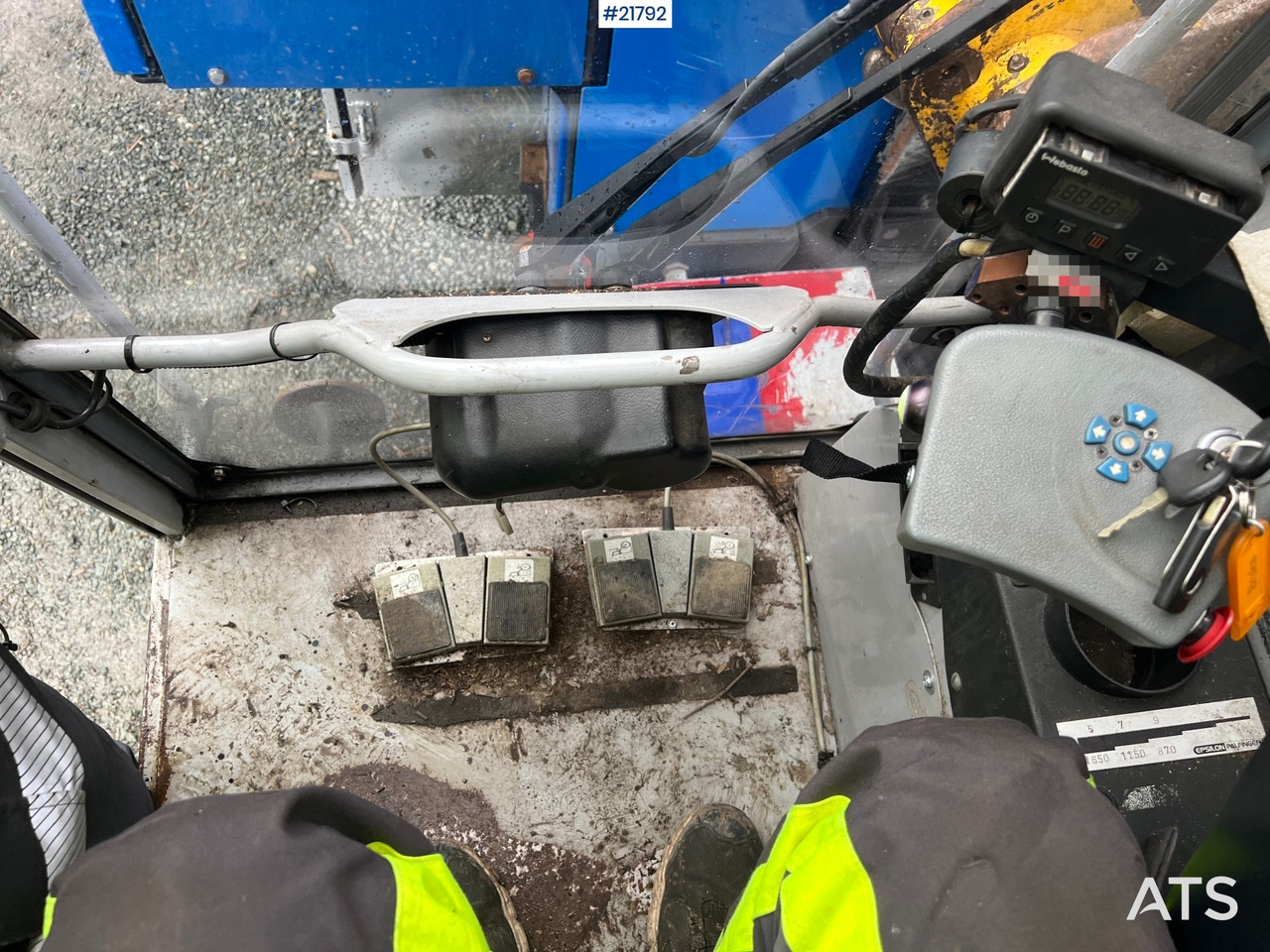 Wood chipper Bruks 806st Bio tre kverner m/ Epsilon palfinger m120l97 tømmerkrane: picture 41 Wood chipper Bruks 806st Bio tre kverner m/ Epsilon palfinger m120l97 tømmerkrane: picture 41