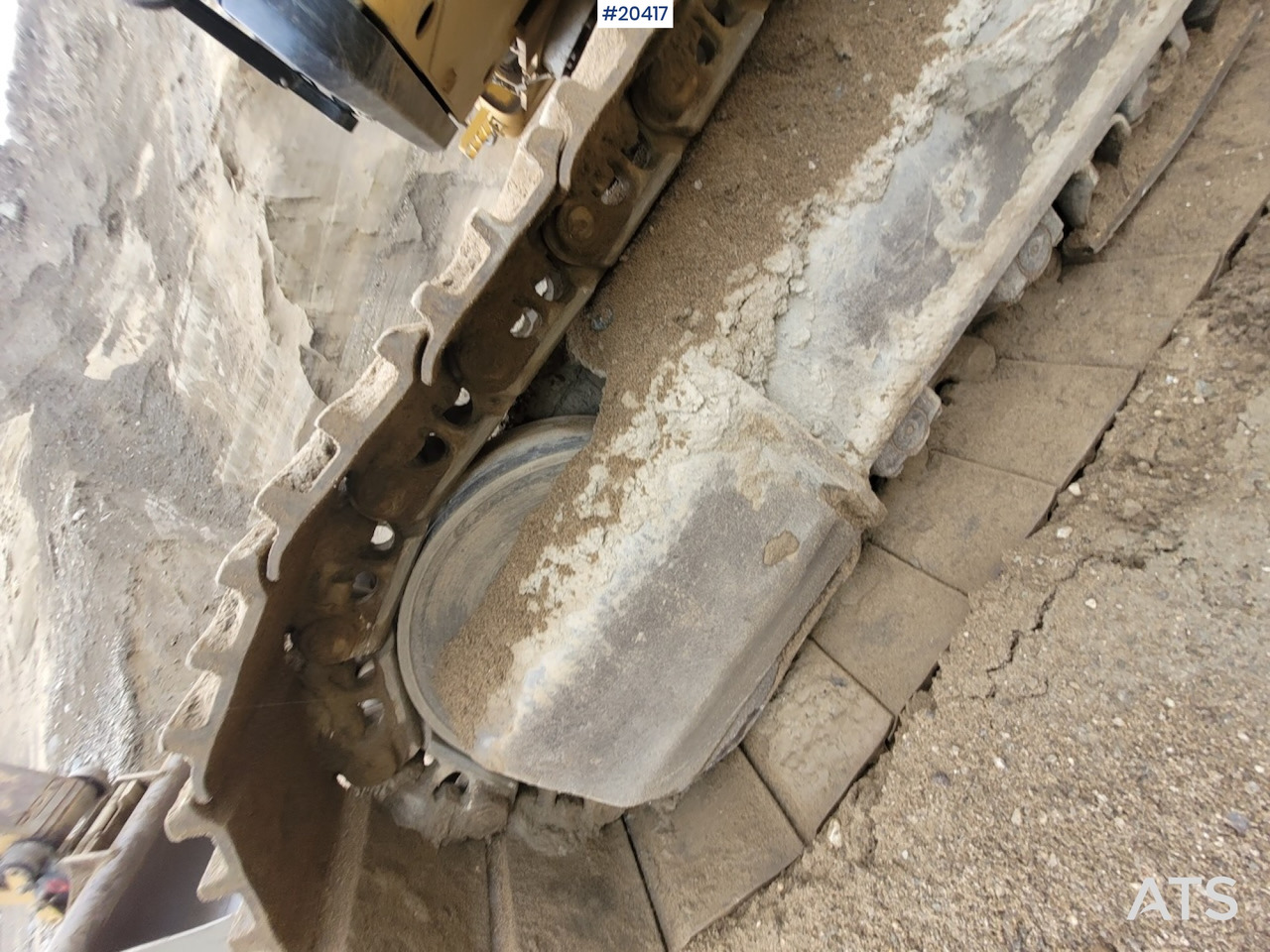 Excavator Caterpillar 330F: picture 12