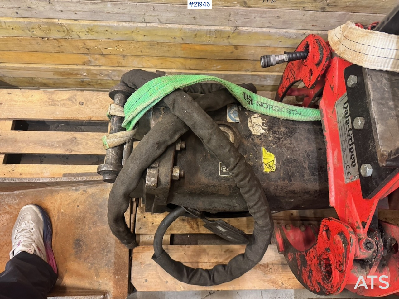 Caterpillar Pigghammer - Hydraulic hammer: picture 1 Caterpillar Pigghammer - Hydraulic hammer: picture 1