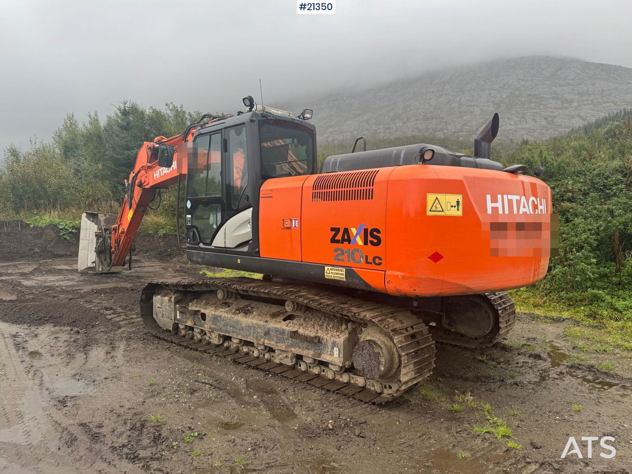 Hitachi ZX210LC - Excavator: picture 5 Hitachi ZX210LC - Excavator: picture 5