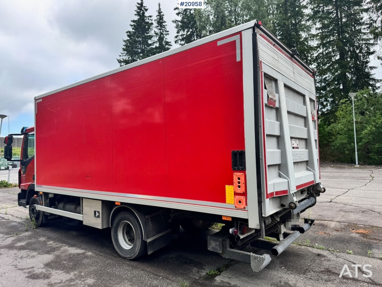 Iveco EuroCargo 120-210L - Box truck: picture 4 Iveco EuroCargo 120-210L - Box truck: picture 4