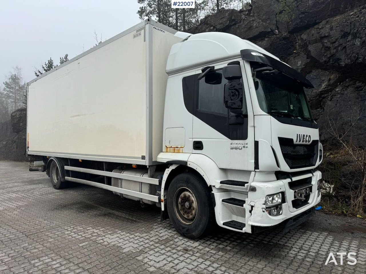 Iveco Stralis 360 4x2 skapbil m/ full sideåping. Rep objekt. - Box truck: picture 2 Iveco Stralis 360 4x2 skapbil m/ full sideåping. Rep objekt. - Box truck: picture 2