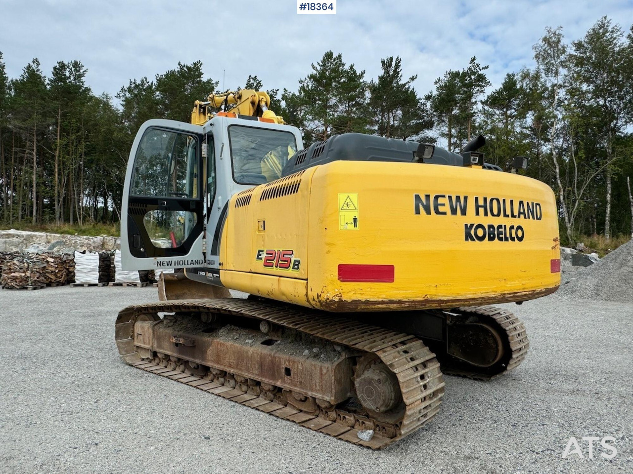 Excavator Kobelco E215B: picture 6 Excavator Kobelco E215B: picture 6