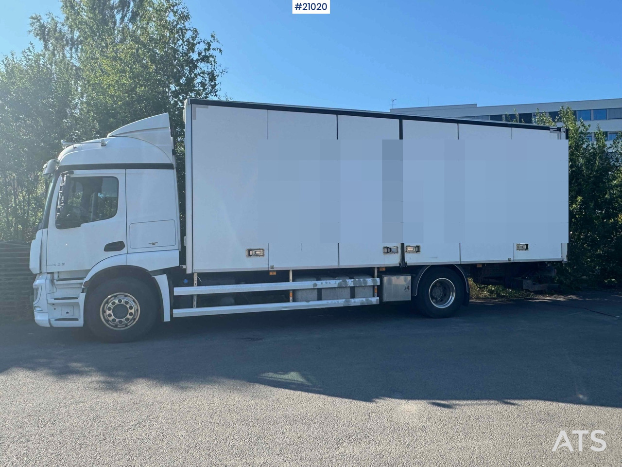 Mercedes Actros - Box truck: picture 3 Mercedes Actros - Box truck: picture 3