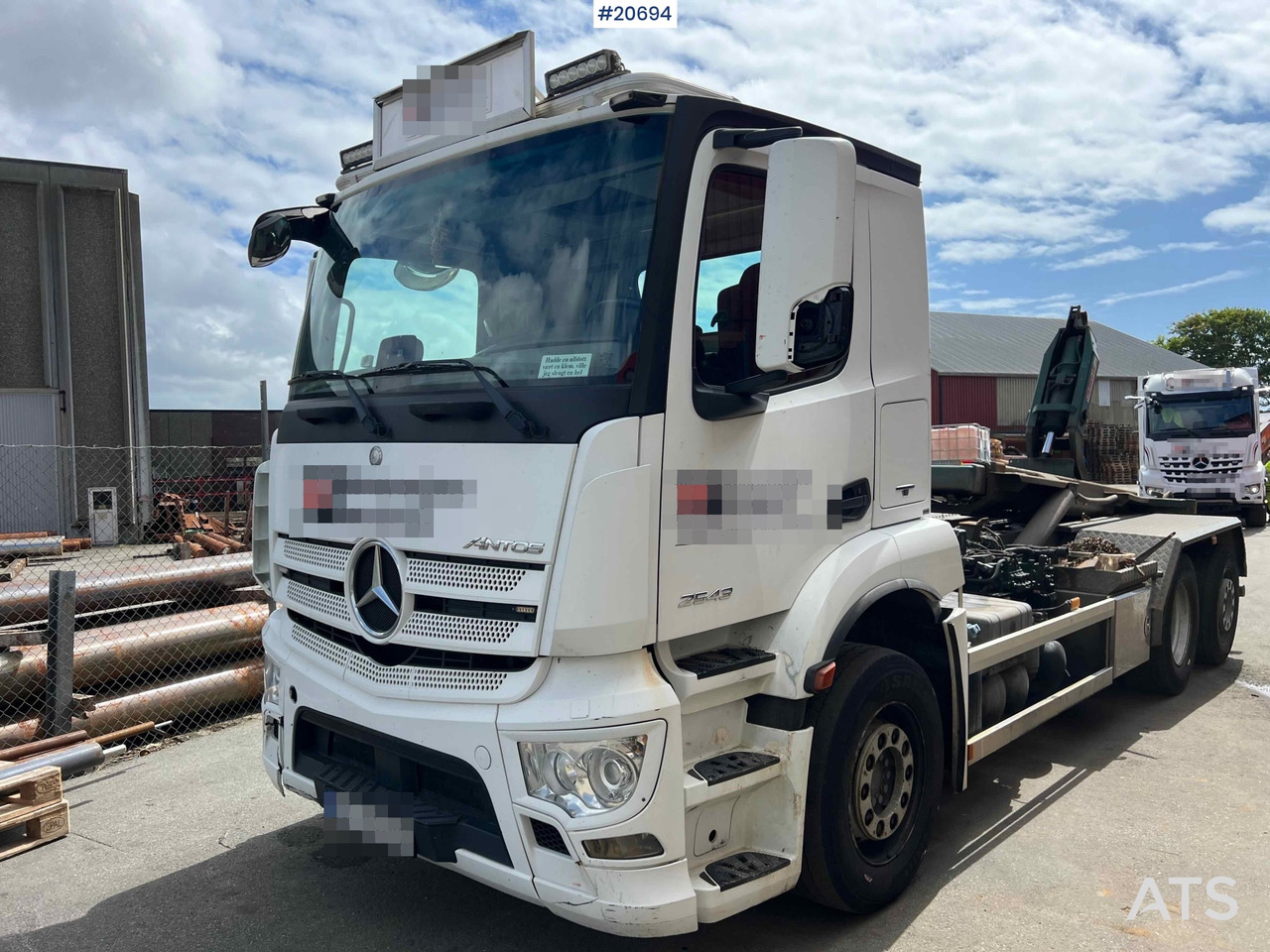 Mercedes Antos 2543 - Hook lift truck: picture 1 Mercedes Antos 2543 - Hook lift truck: picture 1