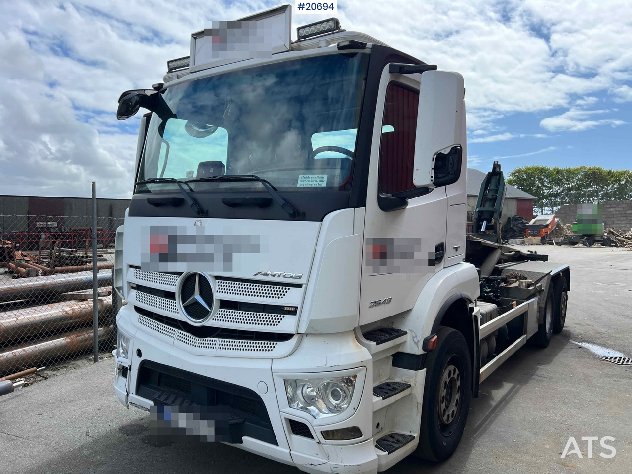 Mercedes Antos 2543 - Hook lift truck: picture 2 Mercedes Antos 2543 - Hook lift truck: picture 2