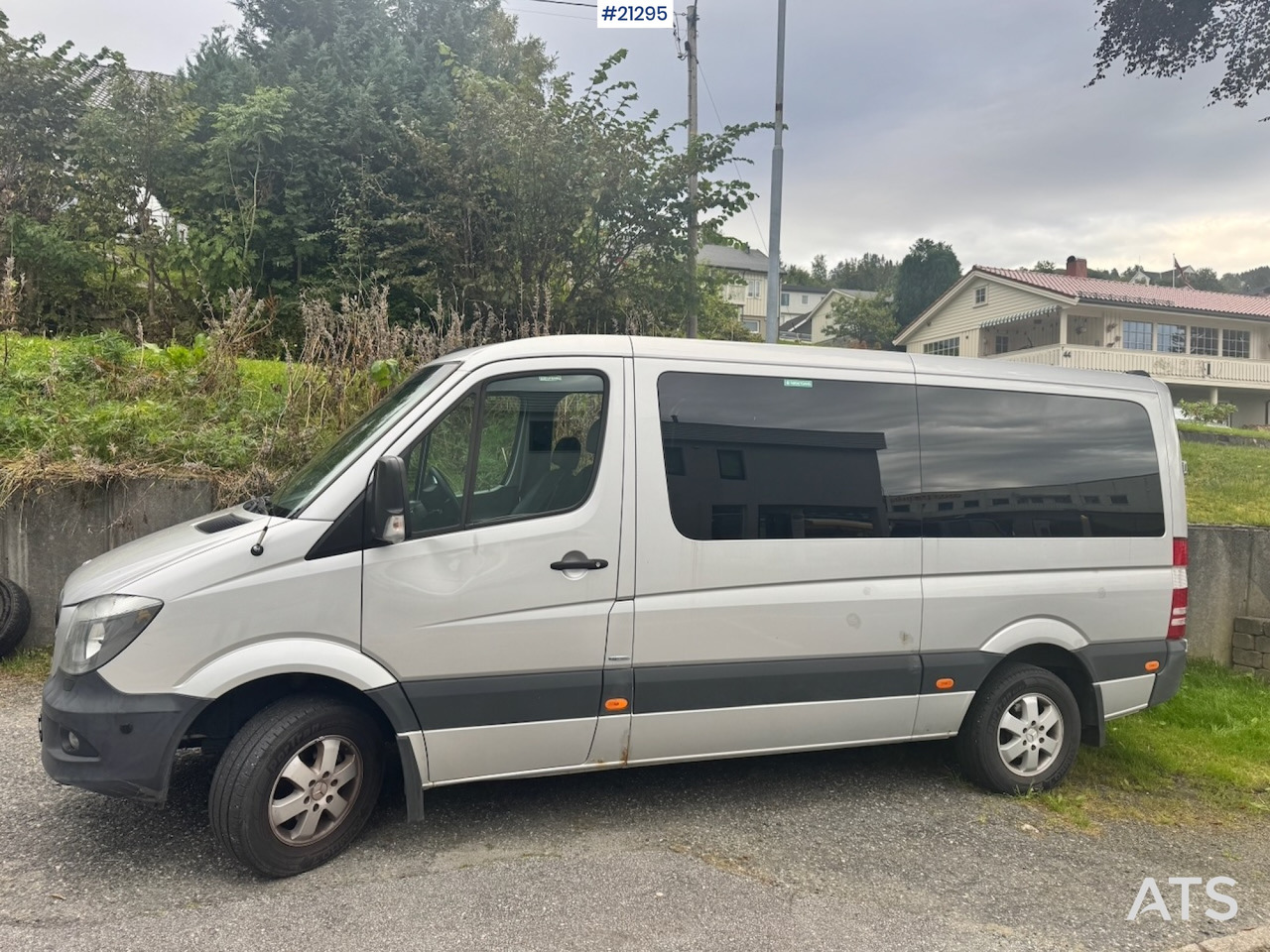 Mercedes Sprinter 316 - Minibus, People carrier: picture 2 Mercedes Sprinter 316 - Minibus, People carrier: picture 2