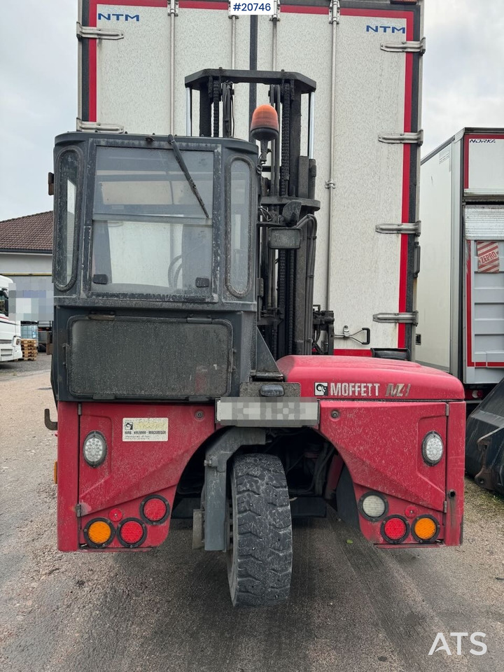 Moffett M4 25.4 - Truck mounted forklift: picture 3 Moffett M4 25.4 - Truck mounted forklift: picture 3