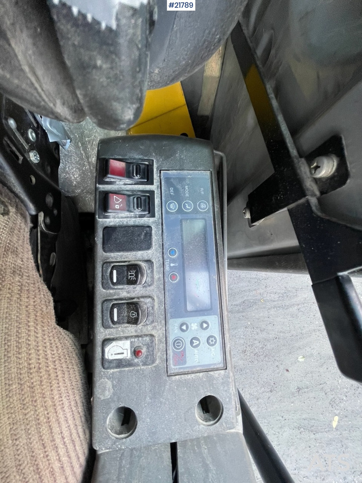 Crawler excavator New Holland E265 med graveskuffe: picture 17