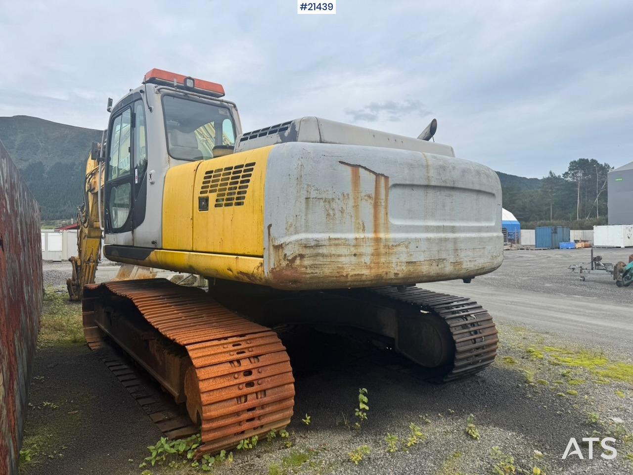 New Holland E305 - Crawler excavator: picture 4 New Holland E305 - Crawler excavator: picture 4