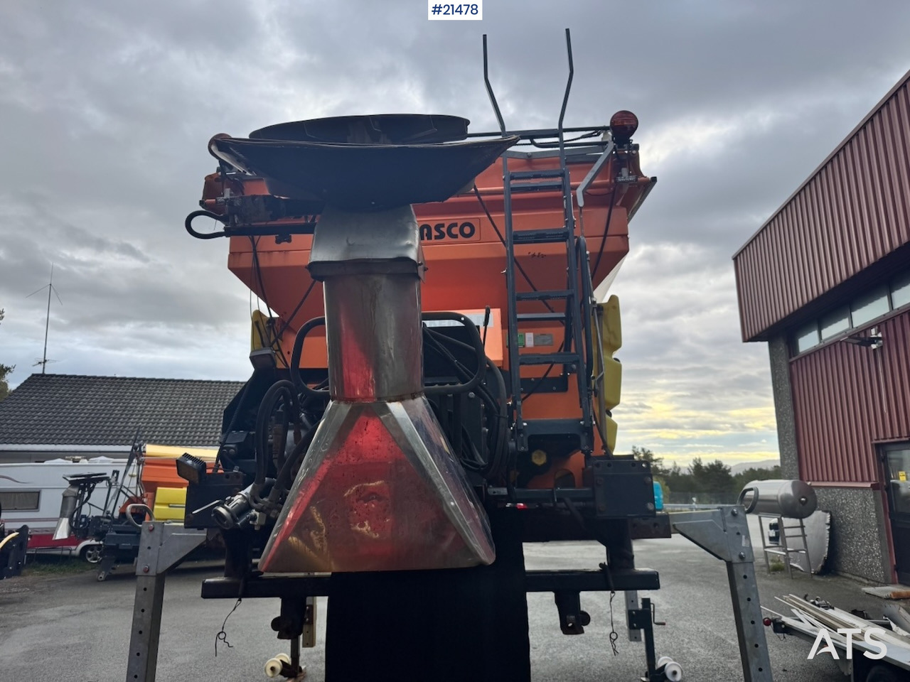 Rasco L4500 - Sand/ Salt spreader: picture 4 Rasco L4500 - Sand/ Salt spreader: picture 4