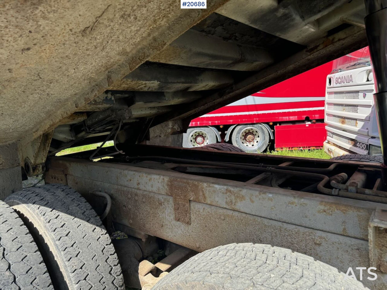 Tipper Scania 112H: picture 26