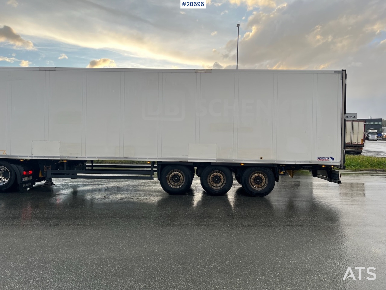 Schmitz thermotralle m/ Ny FRC godkjenning til 6/2028 , bommer, 2 temp soner & ny service - Refrigerated semi-trailer: picture 3 Schmitz thermotralle m/ Ny FRC godkjenning til 6/2028 , bommer, 2 temp soner & ny service - Refrigerated semi-trailer: picture 3