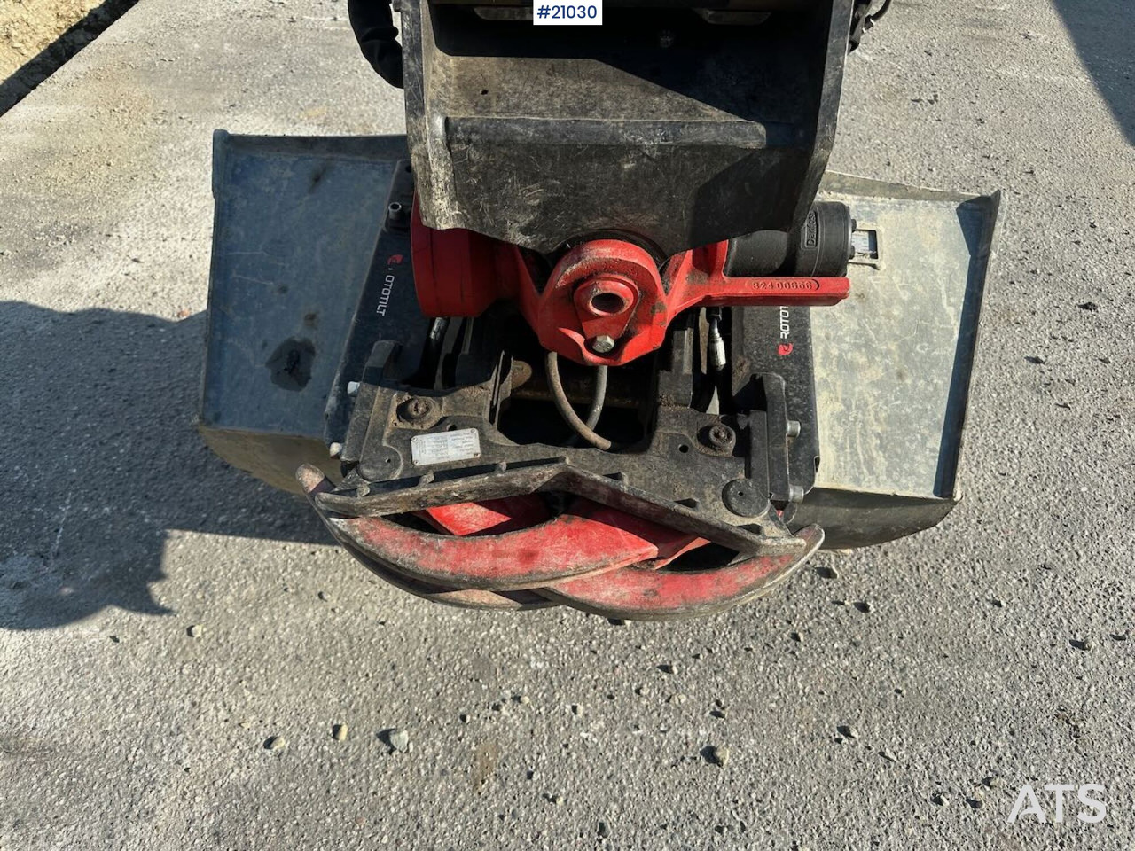 Mini excavator Takeuchi TB280FR: picture 15