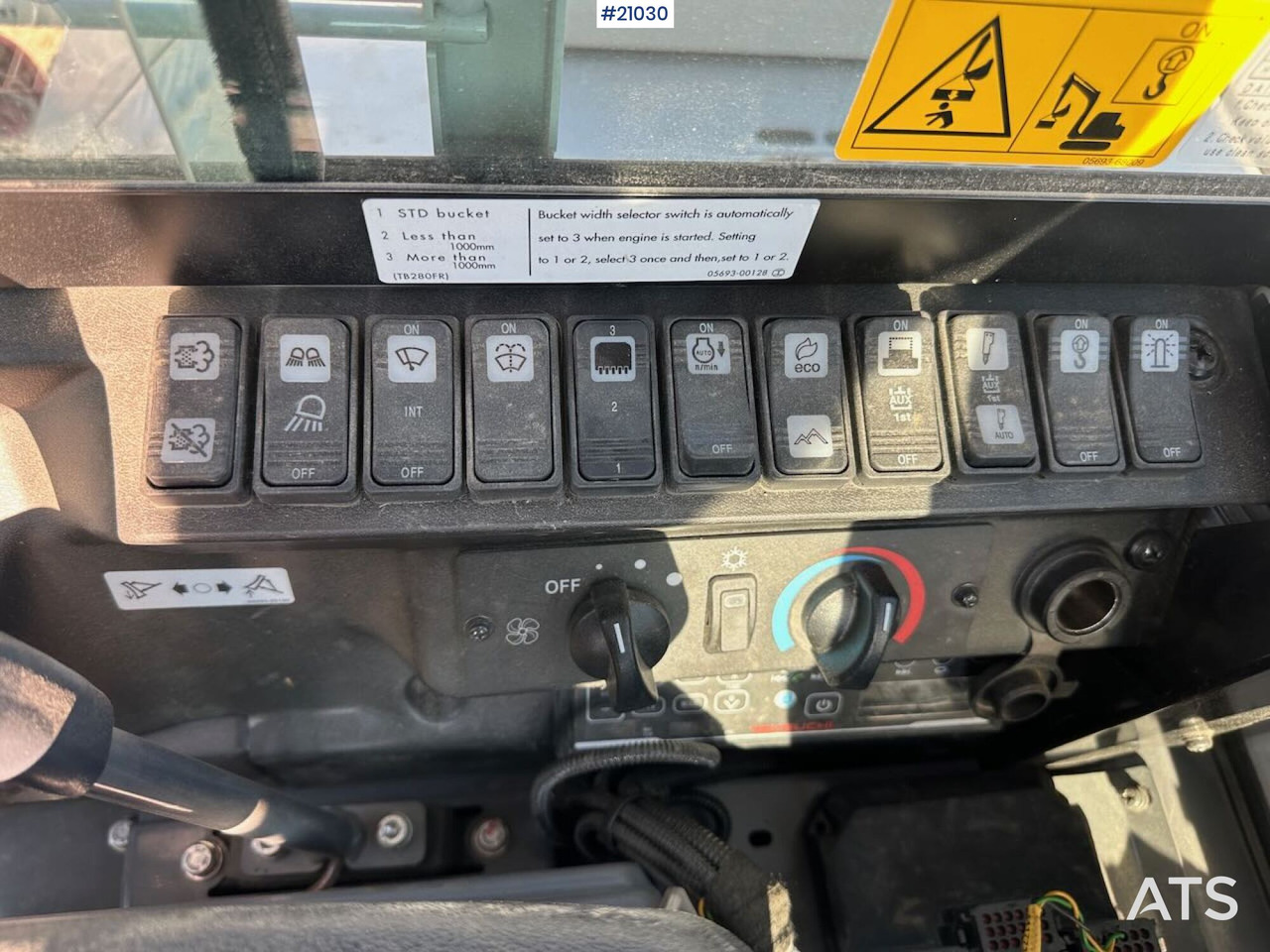 Mini excavator Takeuchi TB280FR: picture 32
