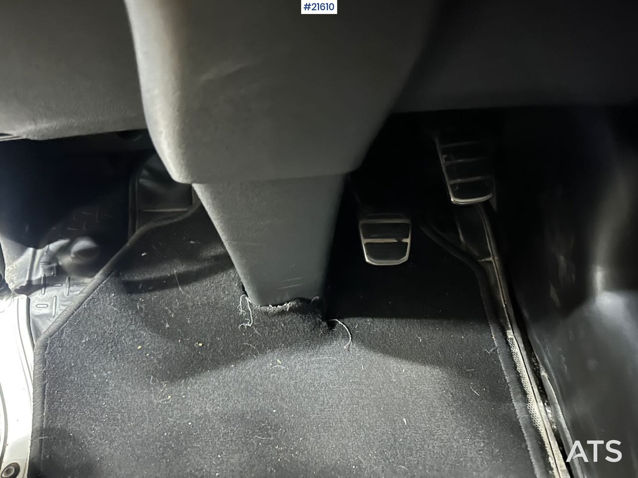 Tractor unit Scania R620: picture 43