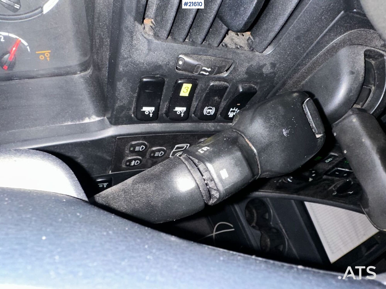 Tractor unit Scania R620: picture 44