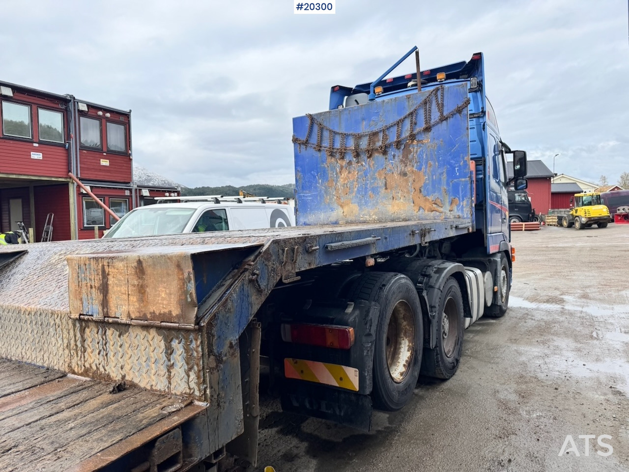 Volvo 2004 Volvo FH16 6x2 Trekkvogn m/tipphydraulikk for tippsemi. - Tractor unit: picture 3 Volvo 2004 Volvo FH16 6x2 Trekkvogn m/tipphydraulikk for tippsemi. - Tractor unit: picture 3