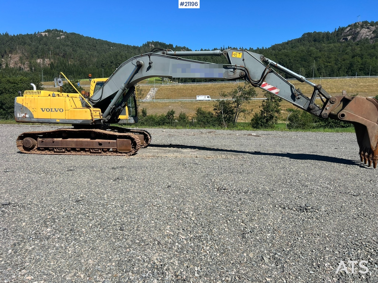 Volvo EC240 - Crawler excavator: picture 2 Volvo EC240 - Crawler excavator: picture 2