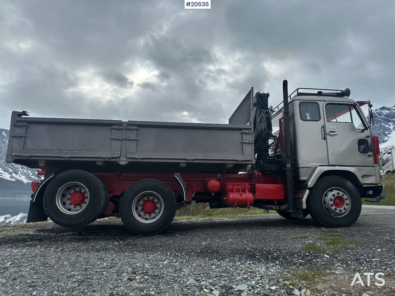 Volvo F89 46 - Dropside/ Flatbed truck, Crane truck: picture 5 Volvo F89 46 - Dropside/ Flatbed truck, Crane truck: picture 5