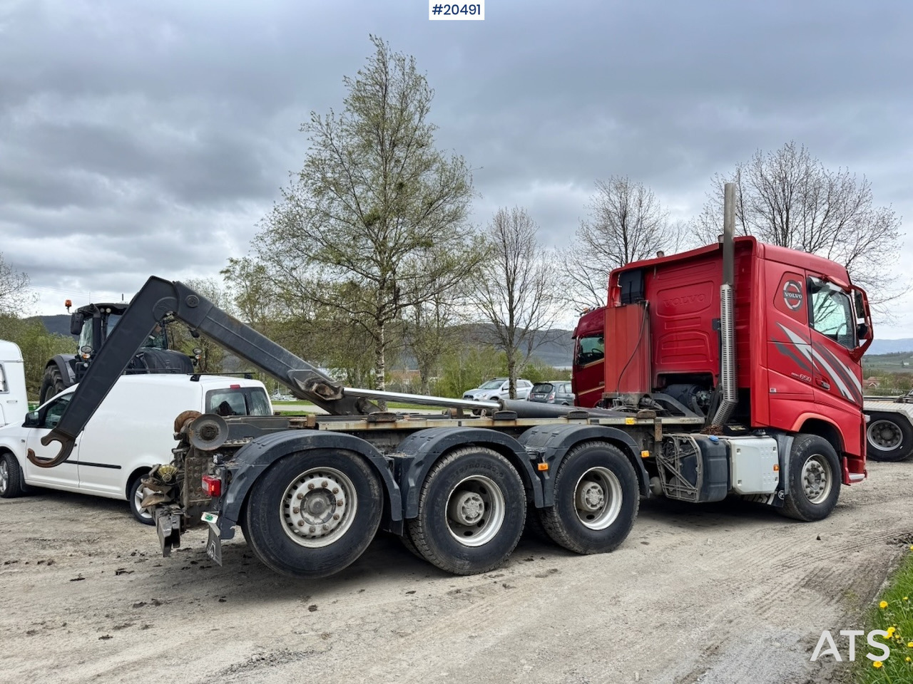 Volvo FH16 650 - Hook lift truck: picture 5 Volvo FH16 650 - Hook lift truck: picture 5