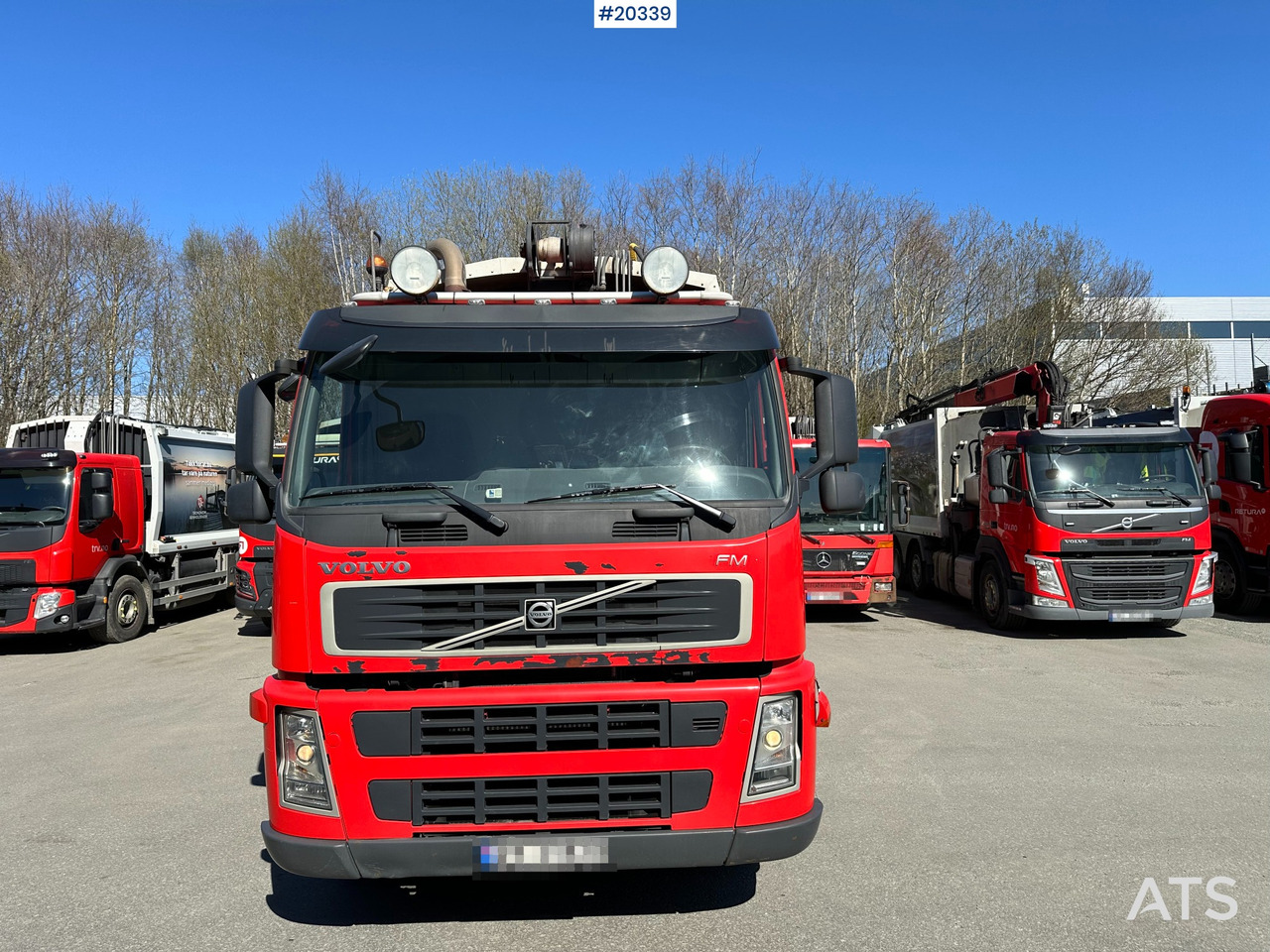 Volvo FM - Refuse truck: picture 3 Volvo FM - Refuse truck: picture 3