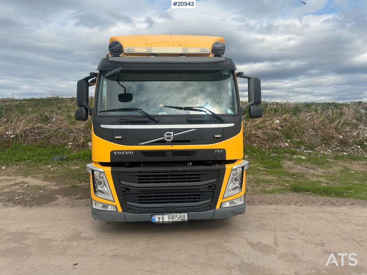 Volvo FM370 - Refuse truck: picture 4 Volvo FM370 - Refuse truck: picture 4