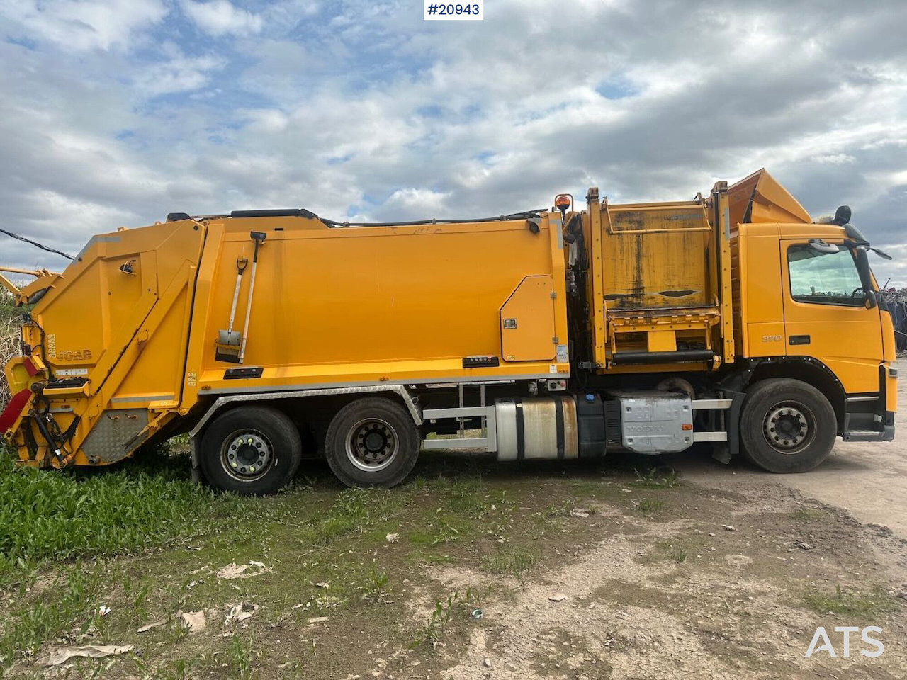Volvo FM370 - Refuse truck: picture 5 Volvo FM370 - Refuse truck: picture 5