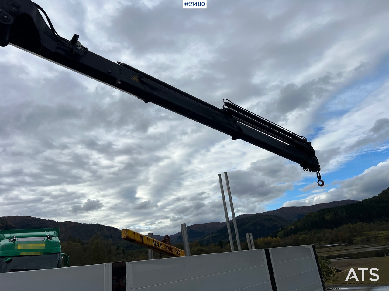 Crane truck Volvo FM460: picture 36