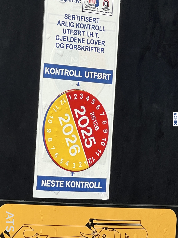 Crane truck Volvo FM460: picture 50