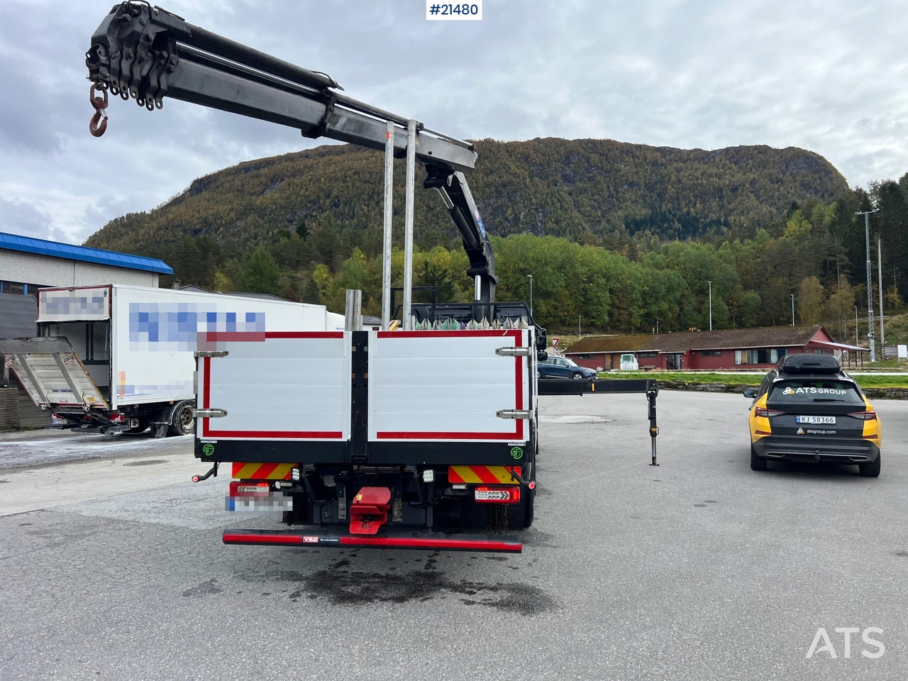 Crane truck Volvo FM460: picture 26