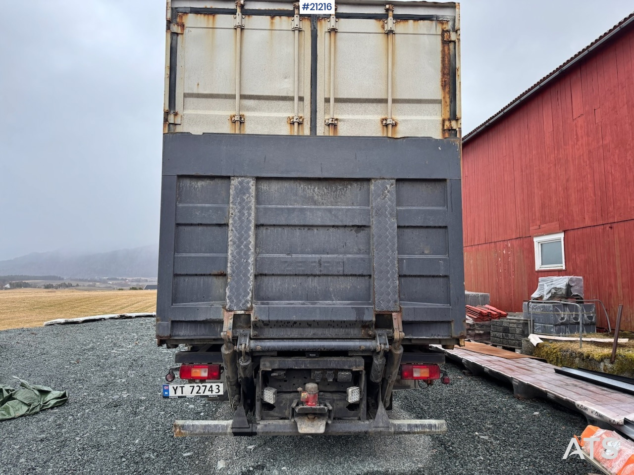 Volvo FM9 - Box truck: picture 5 Volvo FM9 - Box truck: picture 5