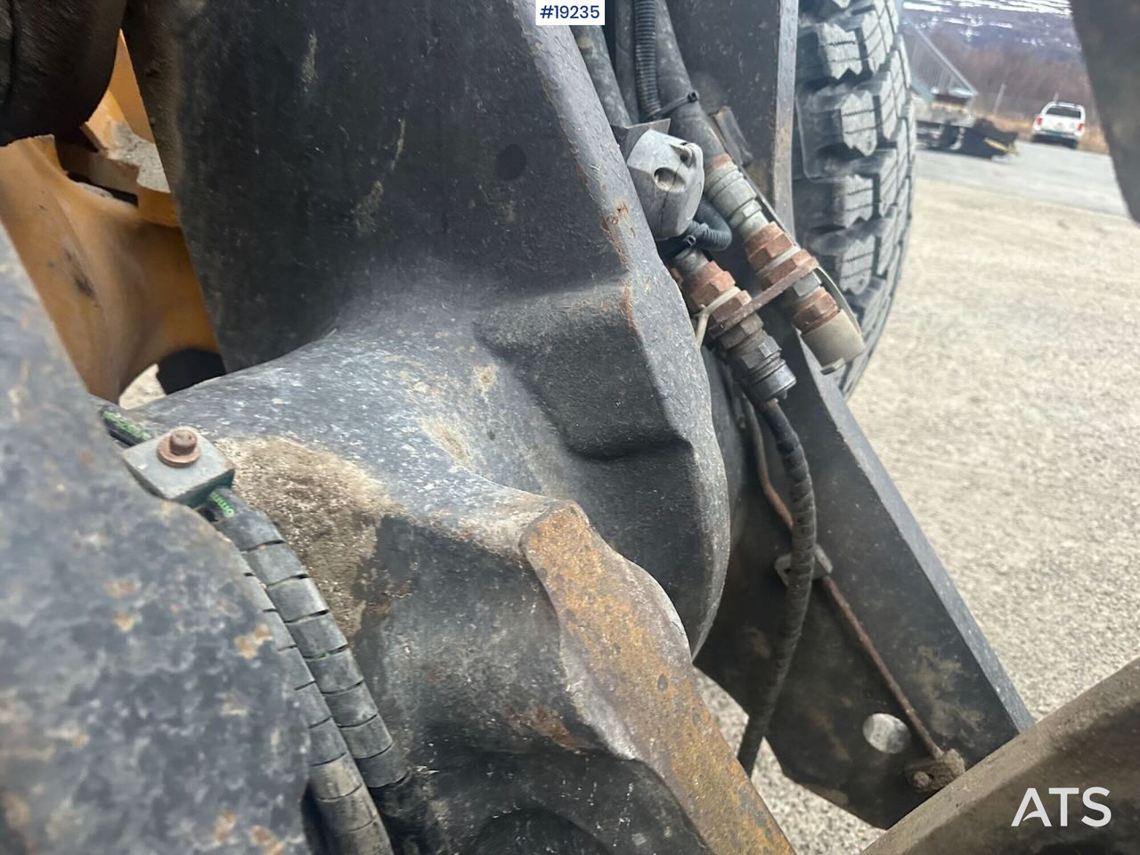 Wheel loader Volvo L110H: picture 14