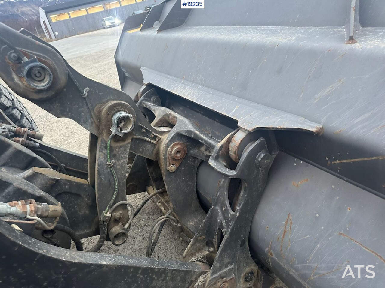Wheel loader Volvo L110H: picture 12