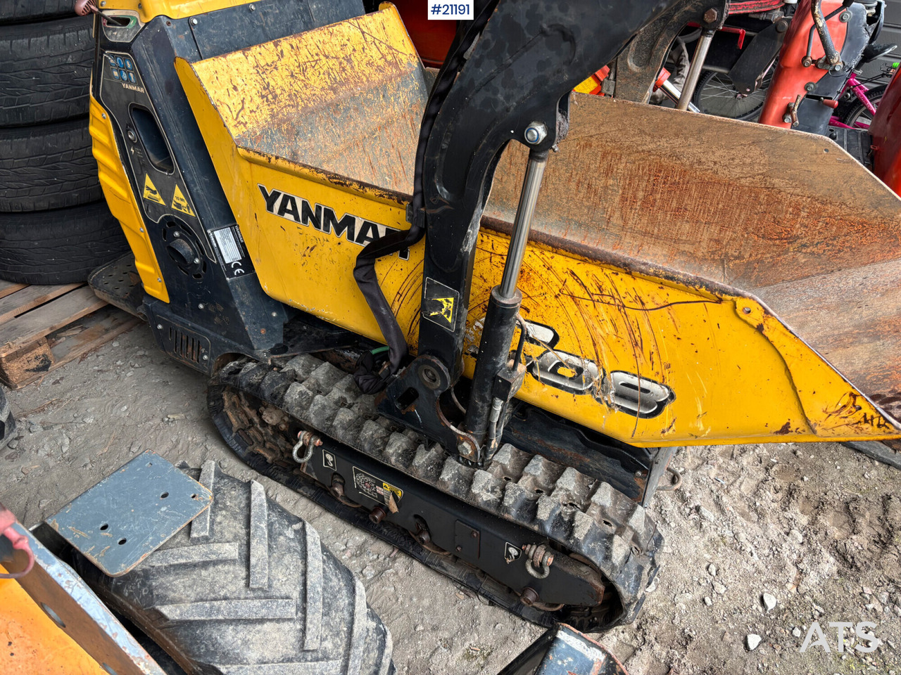 Yanmar C08 - Tracked dumper: picture 1 Yanmar C08 - Tracked dumper: picture 1